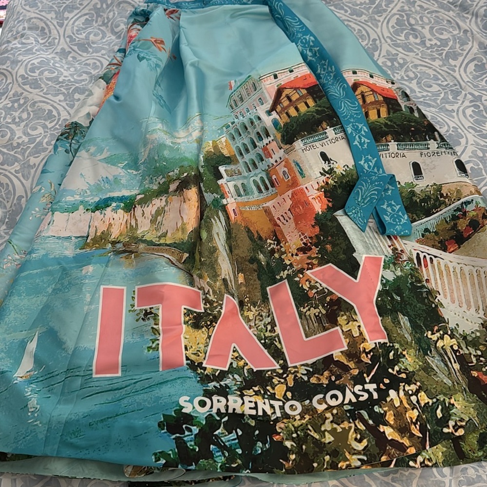 Camilla FULL SET Capri Print Chain Strap Top and Italy print full skirt - Picture 14 of 16